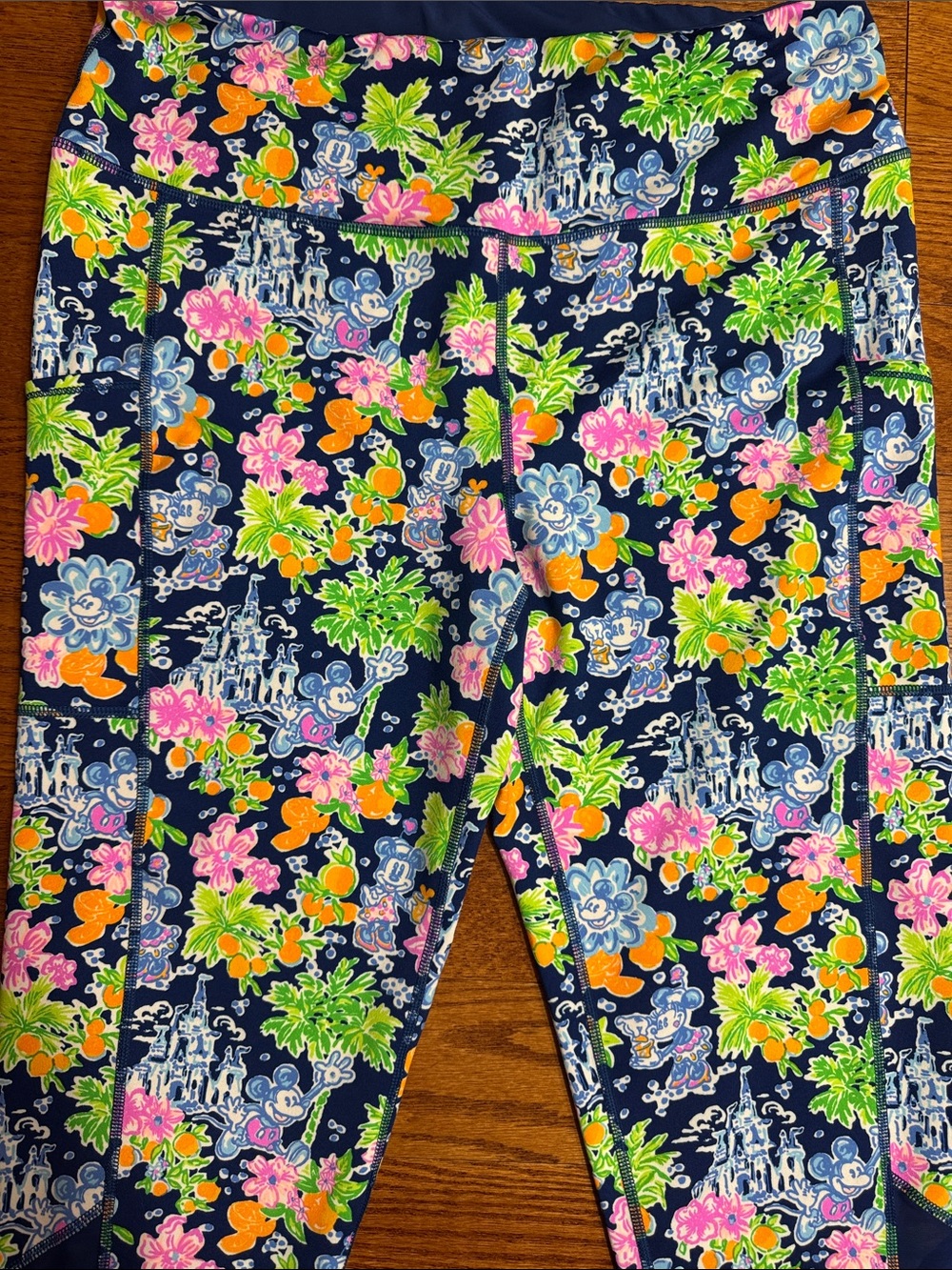 XL Lilly Pulitzer x Disney Luxletic Leggings - Picture 2 of 9